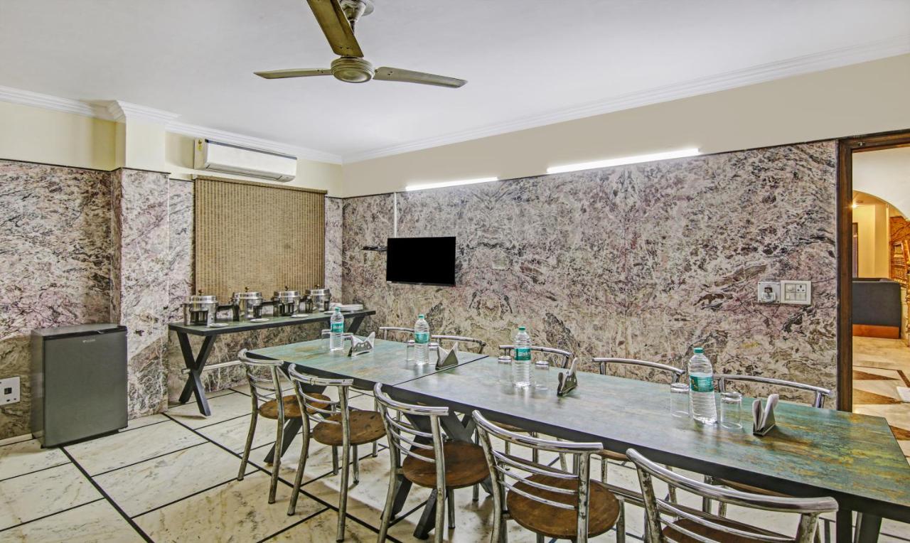 Hotel Singh Continetal Delhi  Exteriör bild