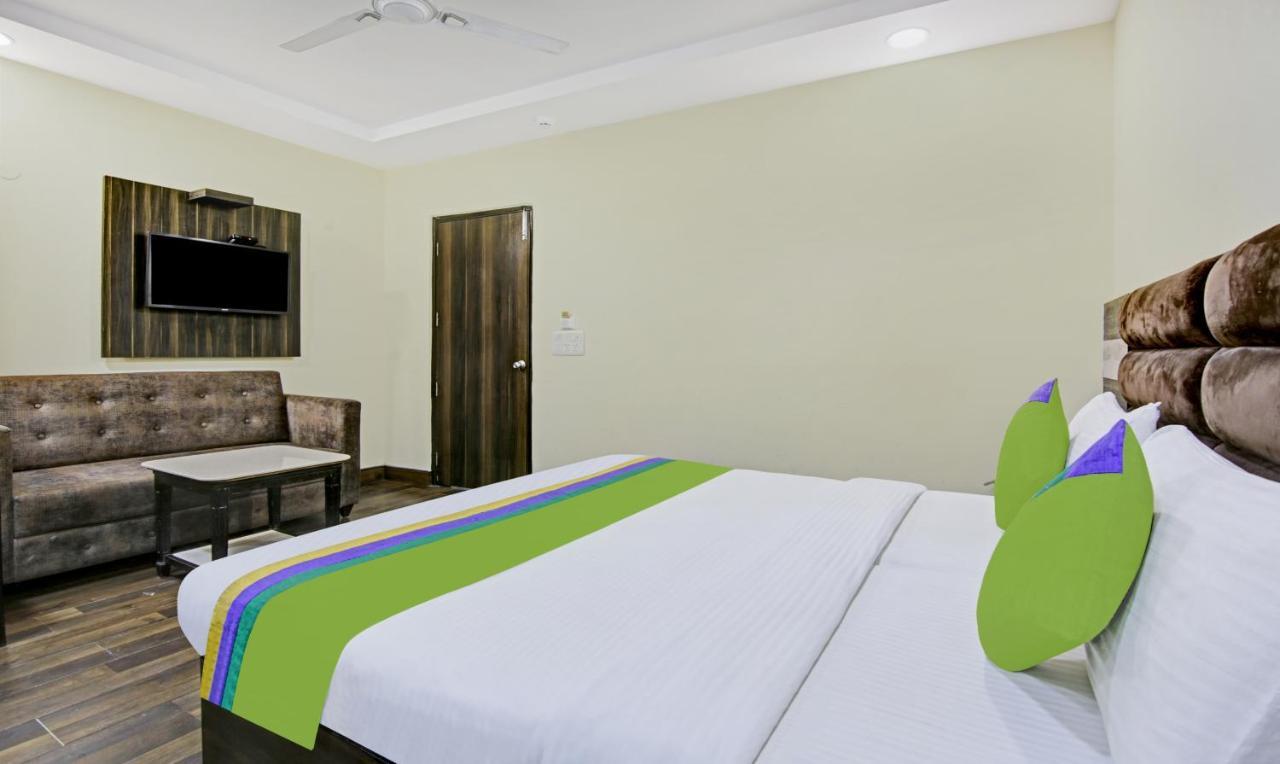 Hotel Singh Continetal Delhi  Exteriör bild