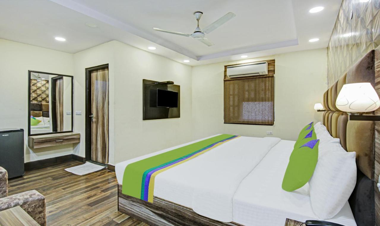 Hotel Singh Continetal Delhi  Exteriör bild