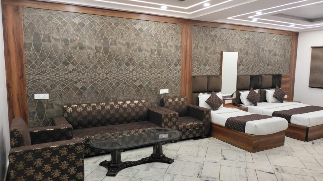 Hotel Singh Continetal Delhi  Exteriör bild