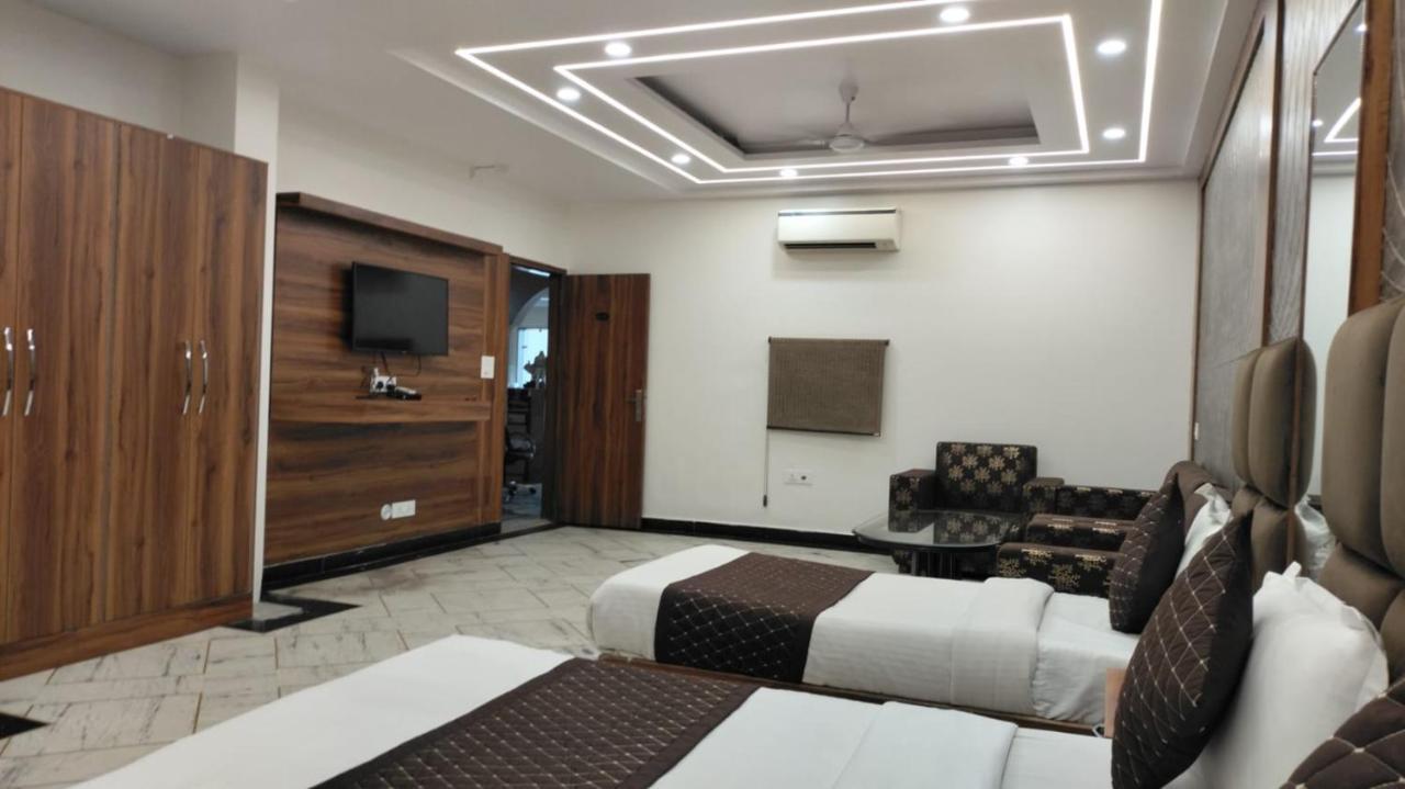 Hotel Singh Continetal Delhi  Exteriör bild