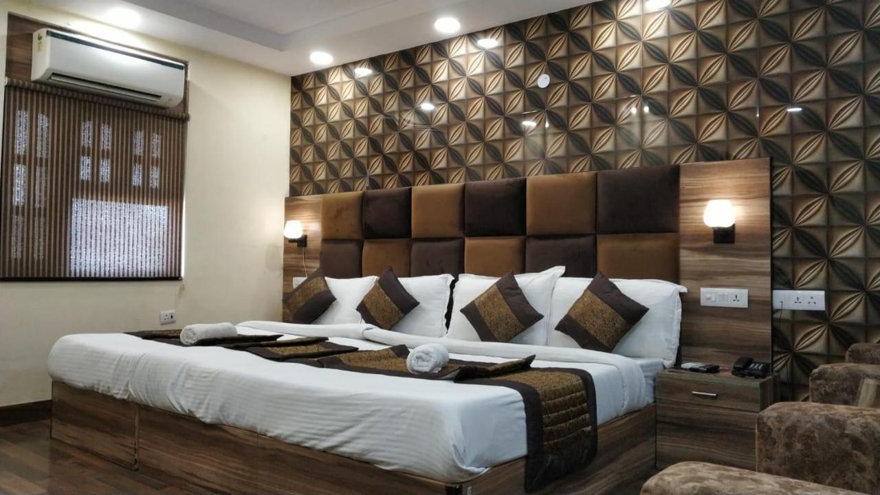 Hotel Singh Continetal Delhi  Exteriör bild